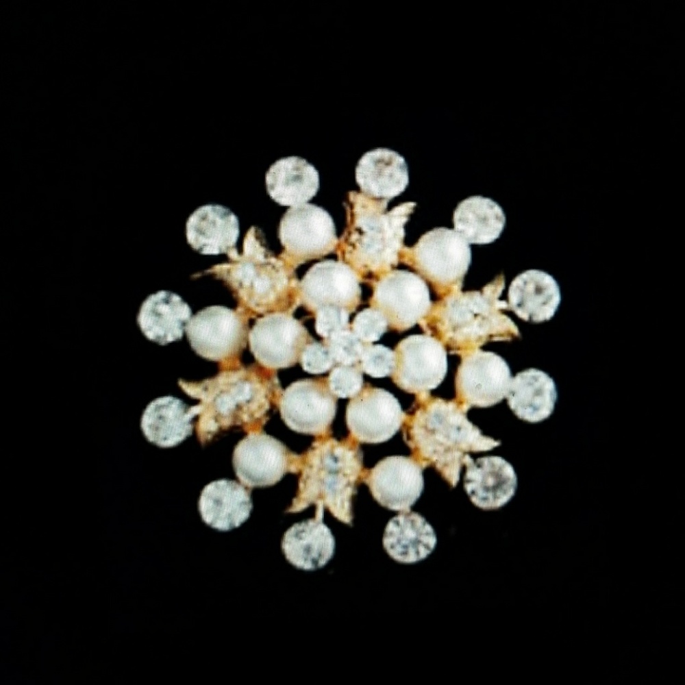 💗❤  Floral Brooch Pin,Pearls Crystal